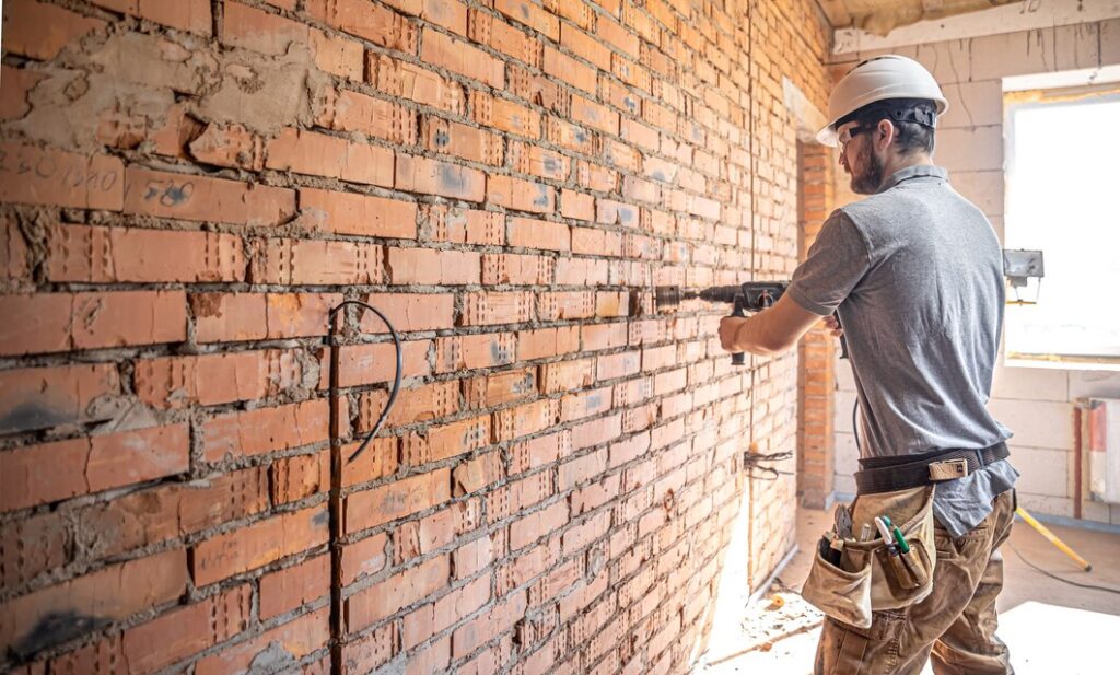 Comment réparer un mur de brique ?